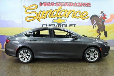 2016 Chrysler 200 Limited