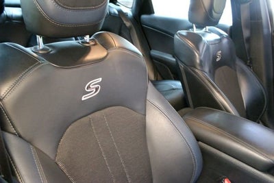 2016 Chrysler 200 S
