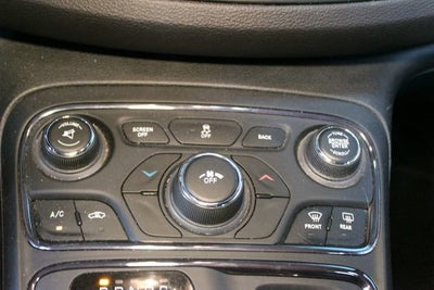 2016 Chrysler 200 S