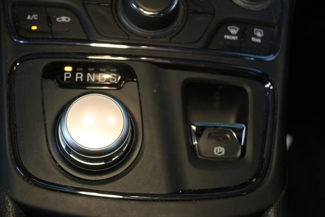 2016 Chrysler 200 S