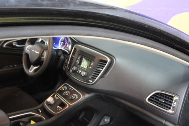 2015 Chrysler 200 LX