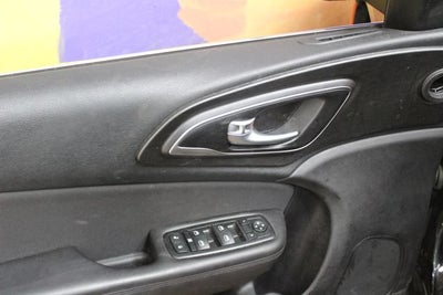 2015 Chrysler 200 LX