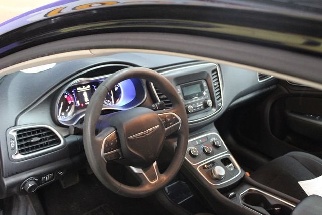 2015 Chrysler 200 LX