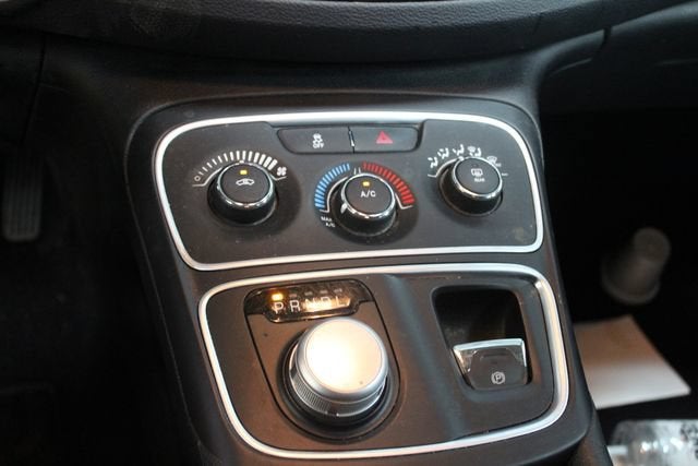 2015 Chrysler 200 LX