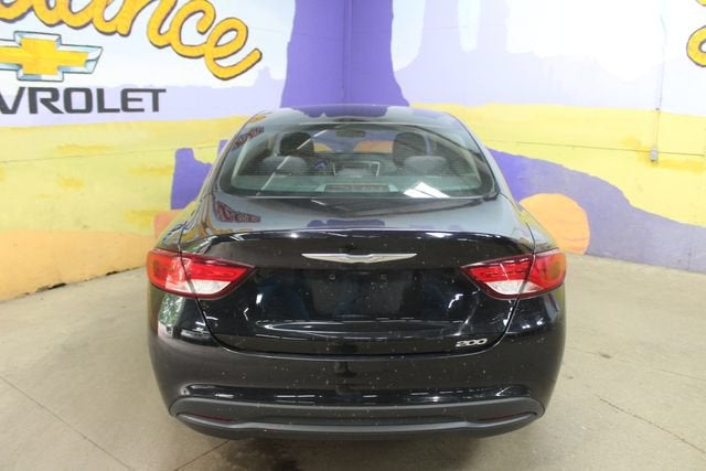 2015 Chrysler 200 LX