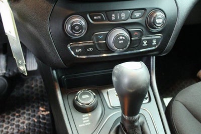 2020 Jeep Cherokee Upland