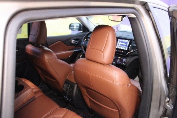 2019 Jeep Cherokee Overland