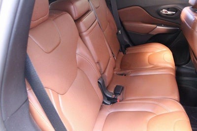 2019 Jeep Cherokee Overland