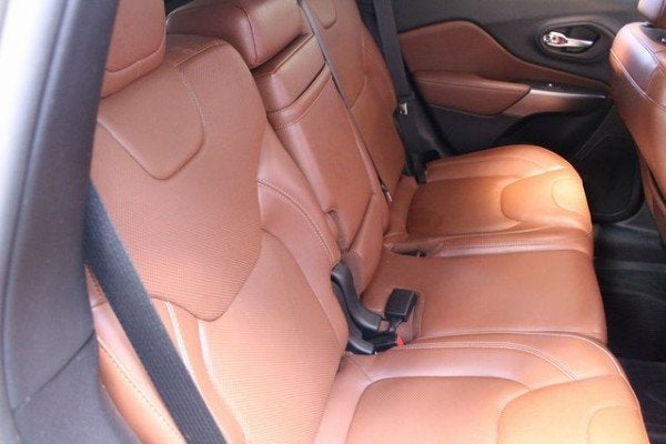 2019 Jeep Cherokee Overland