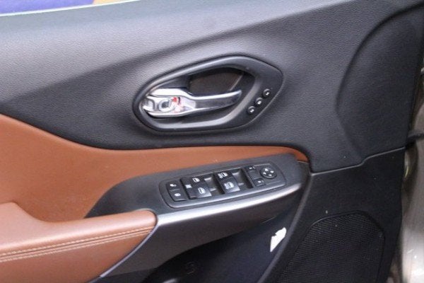 2019 Jeep Cherokee Overland