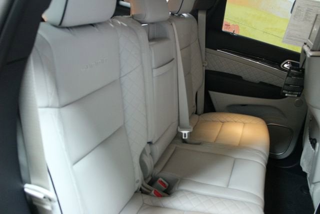 2021 Jeep Grand Cherokee Summit