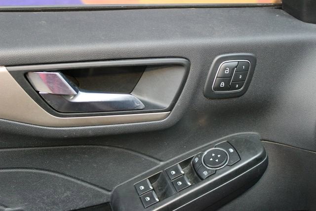 2022 Ford Escape SEL Hybrid