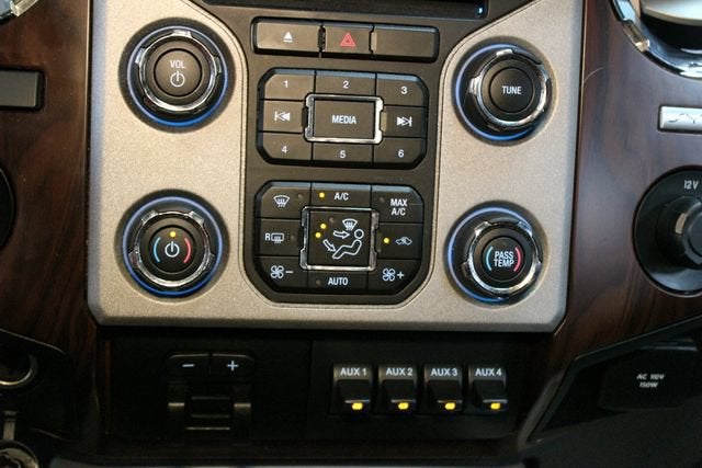 2016 Ford Super Duty F-250 SRW Lariat