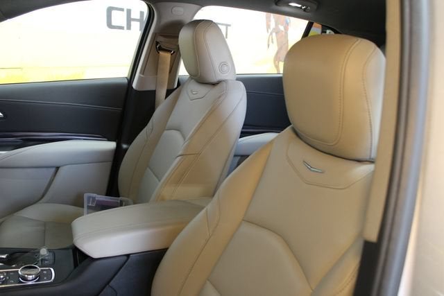 2022 Cadillac XT4 Luxury