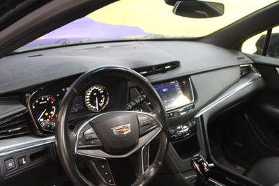 2023 Cadillac XT5 Luxury