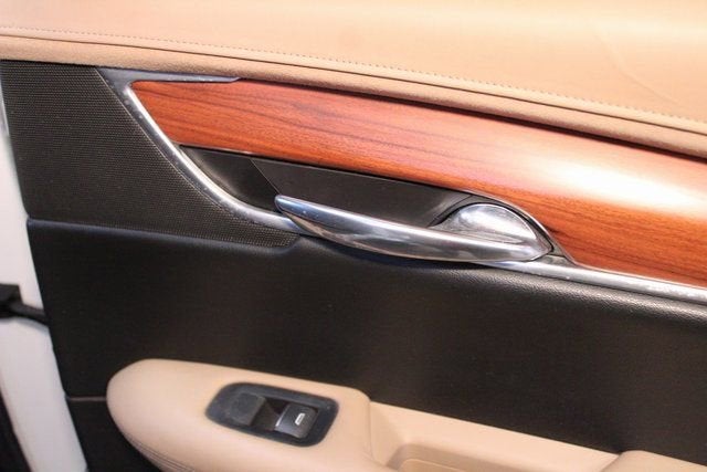 2017 Cadillac XT5 Platinum AWD