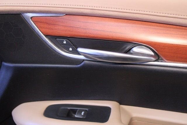 2017 Cadillac XT5 Platinum AWD