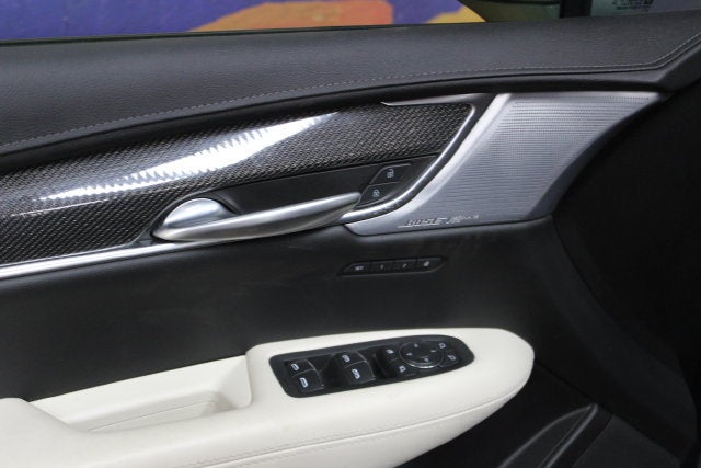 2023 Cadillac XT5 Sport