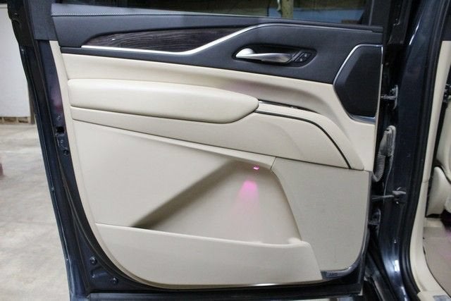 2022 Cadillac Escalade ESV Premium Luxury