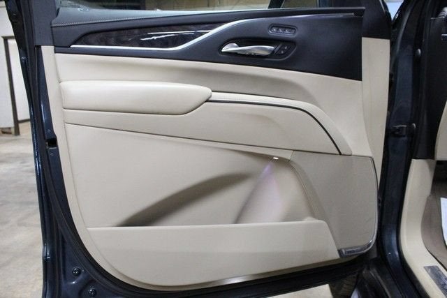 2022 Cadillac Escalade ESV Premium Luxury