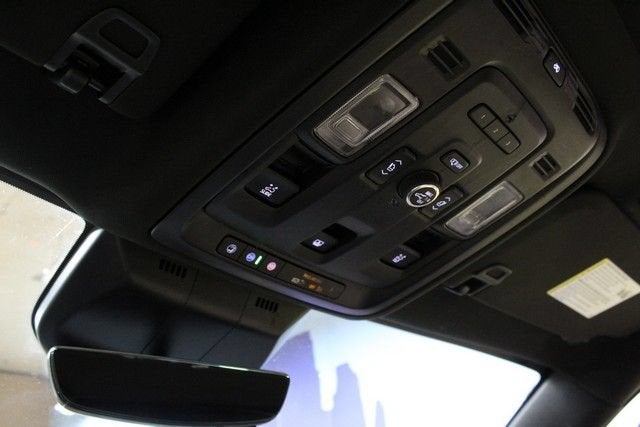 2022 Cadillac Escalade ESV Premium Luxury