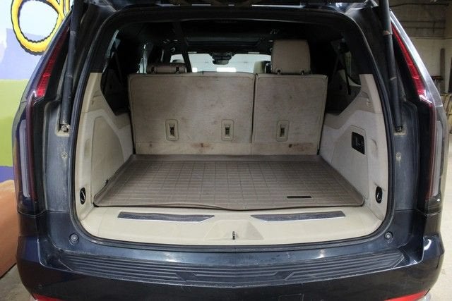 2022 Cadillac Escalade ESV Premium Luxury
