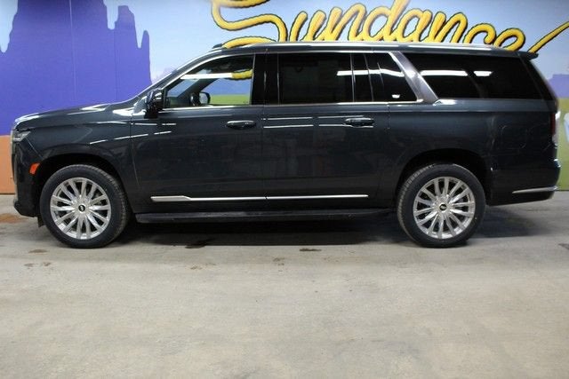 2022 Cadillac Escalade ESV Premium Luxury