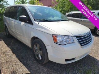 2010 Chrysler Town &amp; Country LX