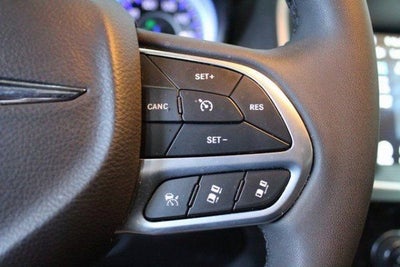 2023 Chrysler 300 Touring L