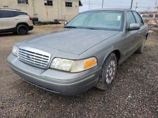 2003 Ford Crown Victoria Standard