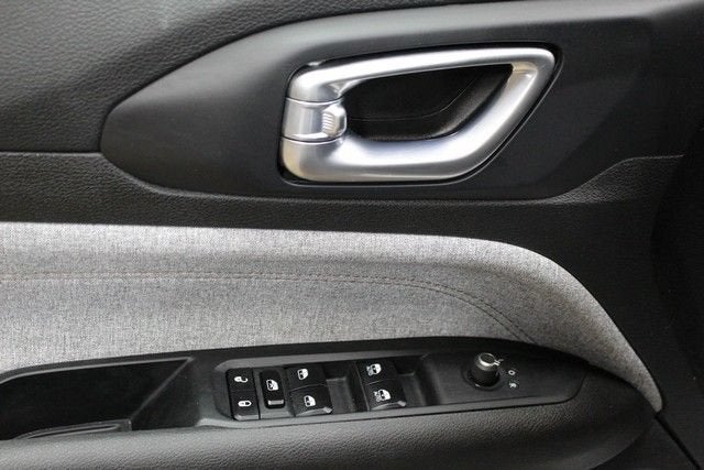2023 Jeep Compass Latitude Lux FWD