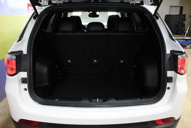 2023 Jeep Compass Latitude Lux FWD