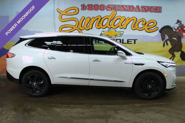 2024 Buick Enclave Essence
