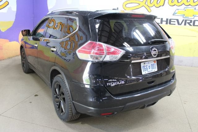 2016 Nissan Rogue SV