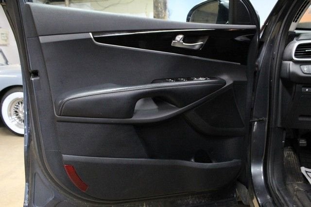 2020 Kia Sorento LX V6