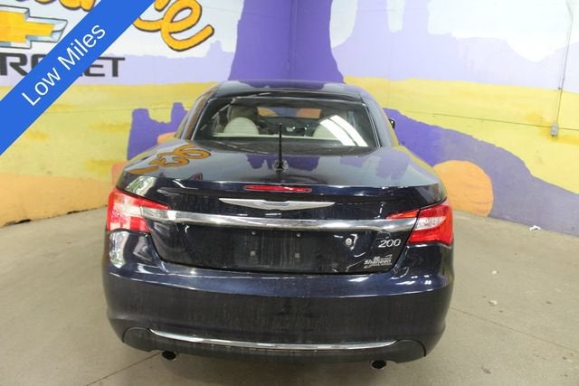 2012 Chrysler 200 Limited