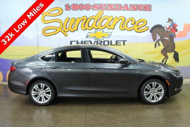 2016 Chrysler 200 Limited