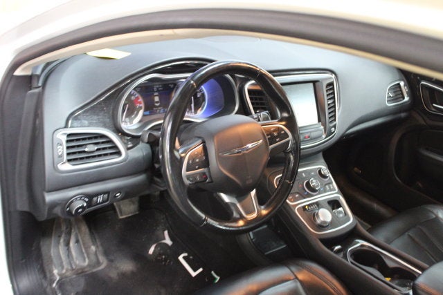 2016 Chrysler 200 C Platinum