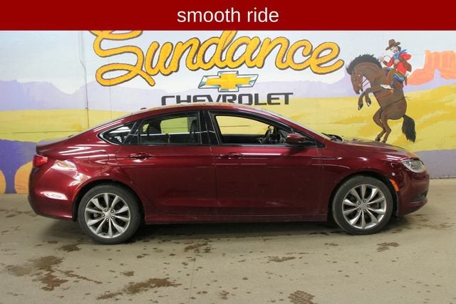 2016 Chrysler 200 S
