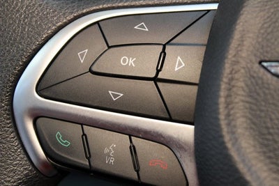 2016 Chrysler 200 LX