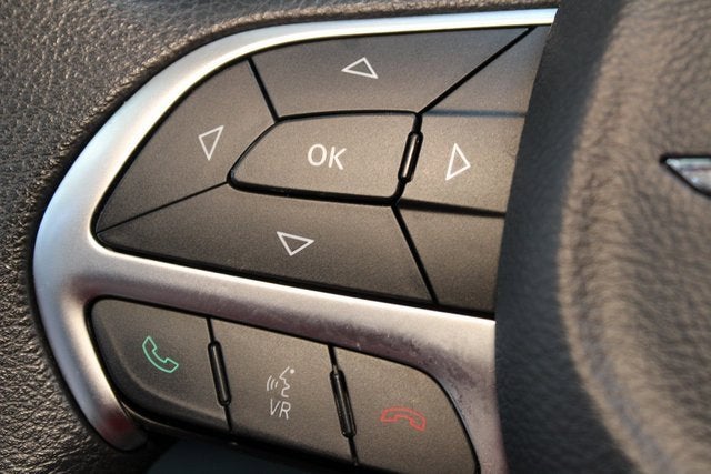 2016 Chrysler 200 LX