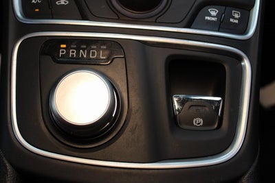 2016 Chrysler 200 LX