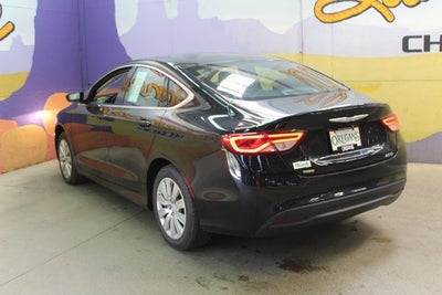 2016 Chrysler 200 LX