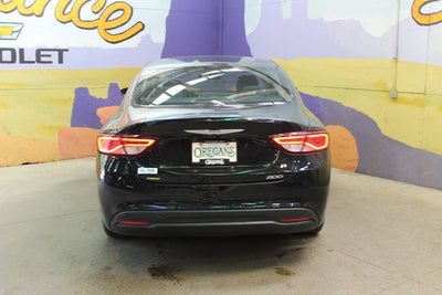 2016 Chrysler 200 LX