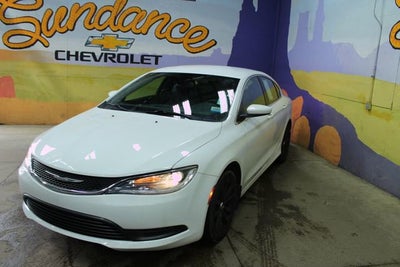 2016 Chrysler 200 LX