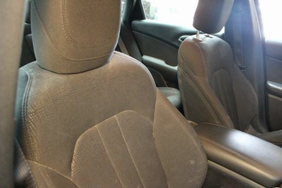 2016 Chrysler 200 LX