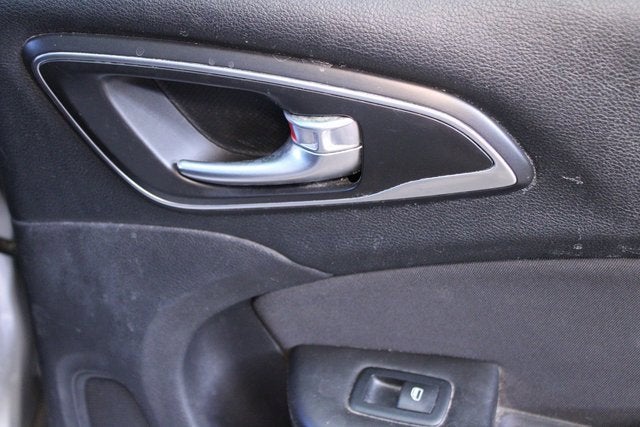 2016 Chrysler 200 LX