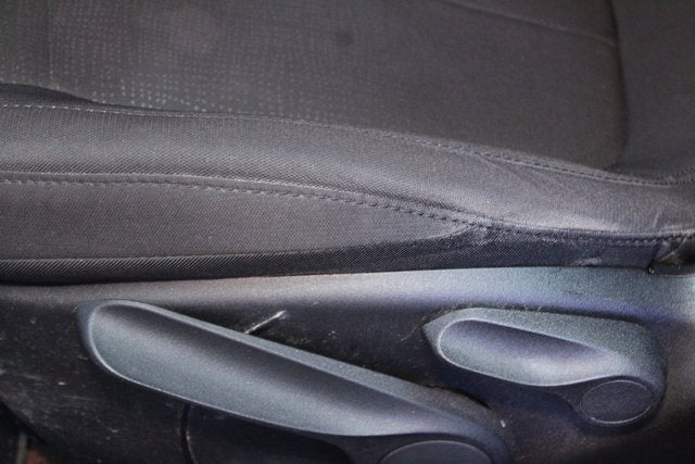 2016 Chrysler 200 LX