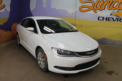 2016 Chrysler 200 LX
