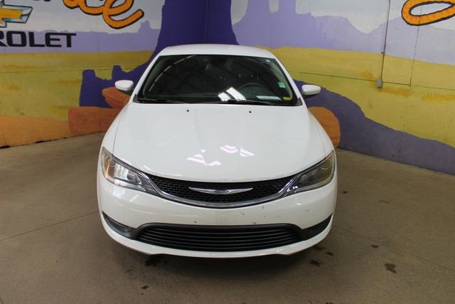 2016 Chrysler 200 LX